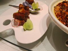 红烧肉-青岛富力艾美酒店-乐美中餐厅创意胶东菜