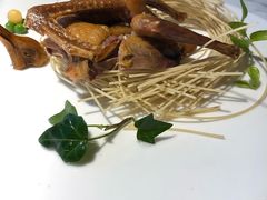 -姜君·千岛湖鱼头馆(浦东大道店)