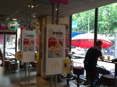 -麦当劳(新华路步步高店)