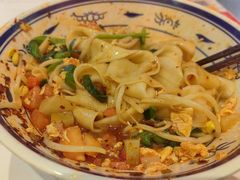 -阿瓦山寨·湘菜现炒·剁椒鱼头王(咸阳总店)