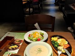 -萨莉亚意式餐厅(百联徐汇店)