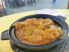 鱼香茄子煲-烧鹅妹饭店