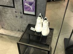 -PUMA品牌自营折扣店(武汉永旺梦乐城店)