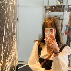 -Tloml salon