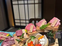 -山川小町·极番烧肉(新地假日广场店)