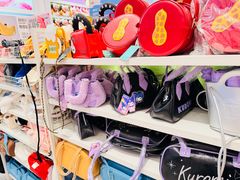 -名创优品(山东青岛华润万象城店)