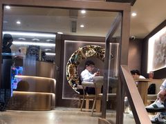 -霸王茶姬(上海恒基名人店)