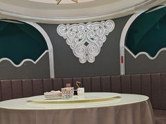 -哈啾嗨·新概念蒙餐(红星新城店)