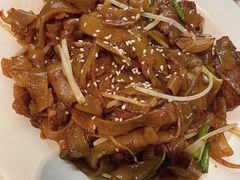 -新大咀港式茶餐厅(宝山万达店)