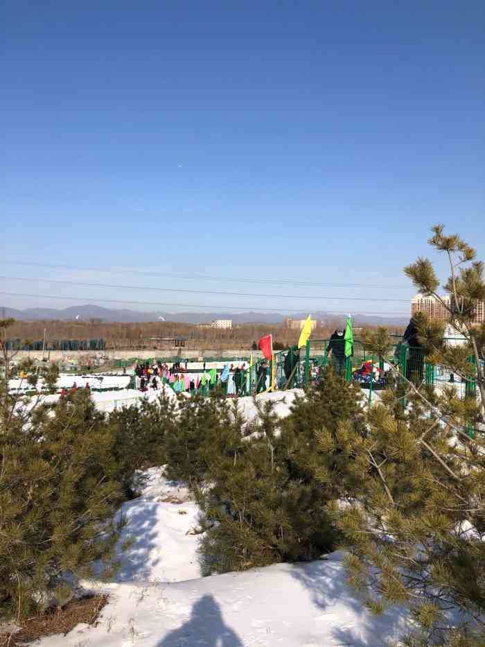 绿洲水乡养生园冰雪乐园