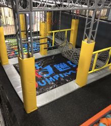 -蹦贝运动中心·蹦床·攀岩·闯关(龙岗店)