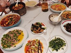 -万重锦·人文川菜馆(骡马市店)