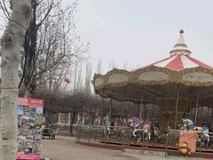 -淄博花灯齐彩城