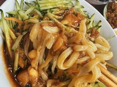 -八爷手擀炸酱面(天津总店)