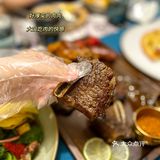 江景餐厅｜重庆竟然有在鲜花丛中品尝美食⁉️