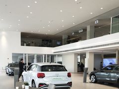 -上海冠松华奥奥迪4S店(张江店)