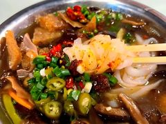 -炳记牛味粉店(四坊路店)