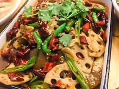火爆鸭血-二孃鸡爪爪(东郊记忆店)