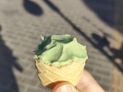 -麦当劳(展览路店)