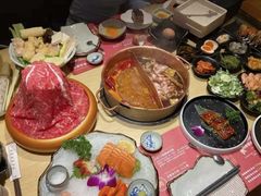 肥牛-礼舍·和牛火锅·烤肉·料理餐厅(华茂店)