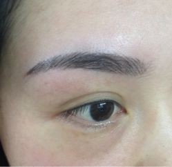 隐形眼线已有2个月飘眉刚做-平萍纹绣韩式半永久定妆