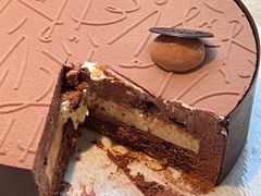 -VERIE BAKEHOUSE