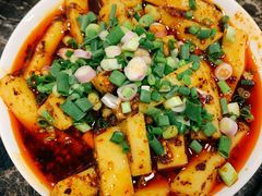 -鸿顺老铁锅美蛙鱼府(解放碑店)