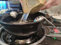 -东椰·海南椰子鸡火锅(朝阳门店)