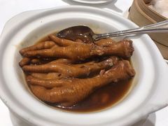 鲍汁凤爪-白天鹅宾馆-宏图府餐厅