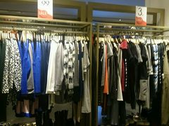 -URBAN REVIVO(佛山南海万达广场店)