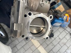 -畅通航行汽车钣金喷漆 无痕修复·局部喷漆