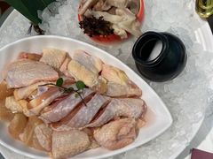 -洪氏嗨捞·广东猪肚鸡·椰子鸡火锅(西咸万象城店)