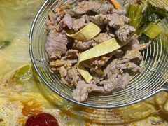 -洱火云南酸菜牛肉火锅(石景山当代商城店)