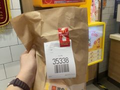 -麦当劳(上海虹桥站30B检票口楼上)