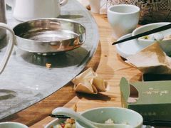 -沅江水·湖南家宴(南村万博长隆商圈店)