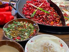 -萍姐火锅·公路夜市(武汉首店)