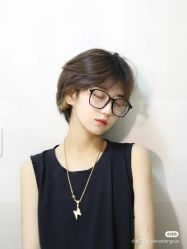 -时尚殿堂明星门店