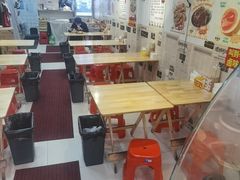 -柳州肥姨妈大骨螺蛳粉(东靖路店)