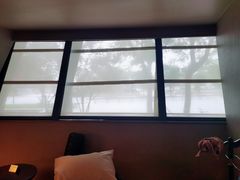 -上海滴水湖皇冠假日酒店
