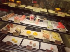 面包甜点陈列柜-麦当劳(望京国际商业中心店)
