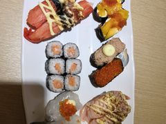 -万岁料理回转寿司(华贸店)