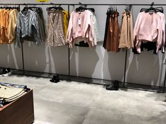 -URBAN REVIVO(西安Momopark店)