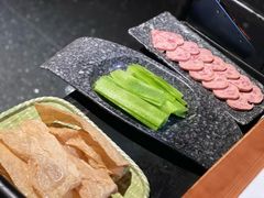 -新哥老官·畅吃123·美蛙世界(苏宁广场店)