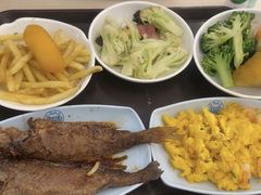 -同济大学本部学苑饮食广场