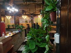 -六福酒馆(秦隆步行街店)