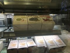 面包甜点陈列柜-喜茶(上海泰禾大厦店)