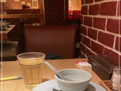 卡座-Lia Cafe Bar Restaurant松山咖啡屋
