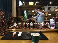 -TWOFACE 双面理发馆