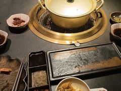 -铭牛烧肉·和牛海鲜自助(高新月牙湖店)