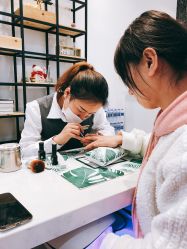 -手牵手美甲